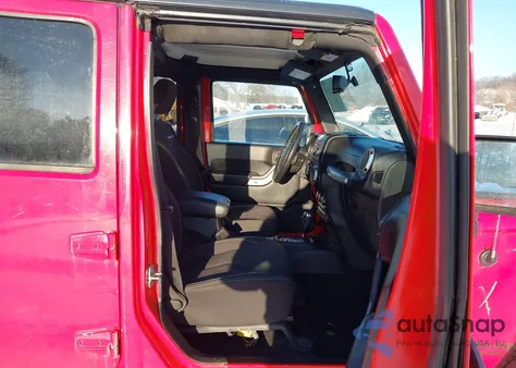 2015 Jeep Wrangler Unlimited Rubicon z USA, uszkodzony, nr VIN 1C4BJWFG8FL537204